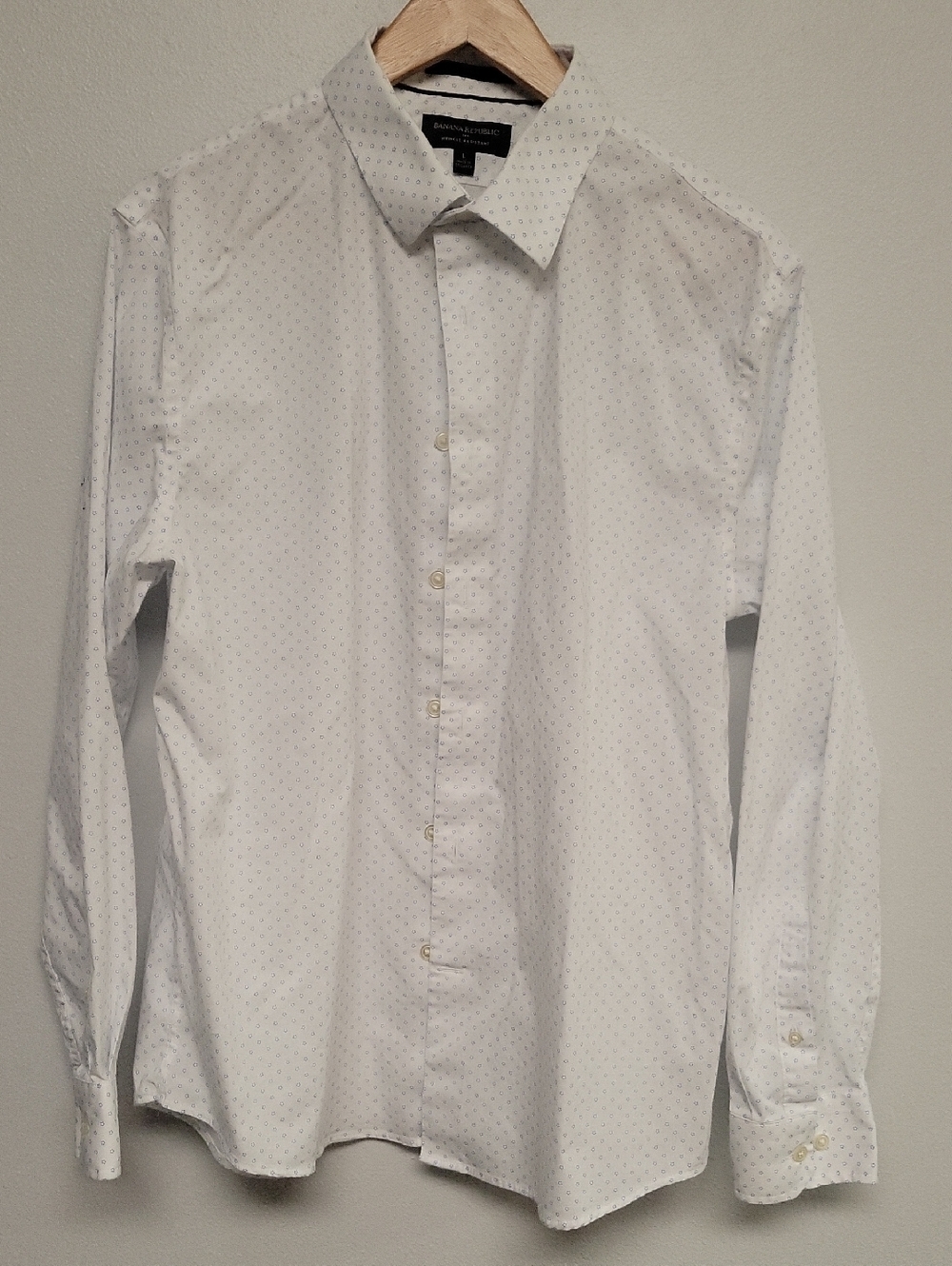 Banana Republic Wrinkle Resistant White Floral Dot-Print Long Sleeve Dress Shirt